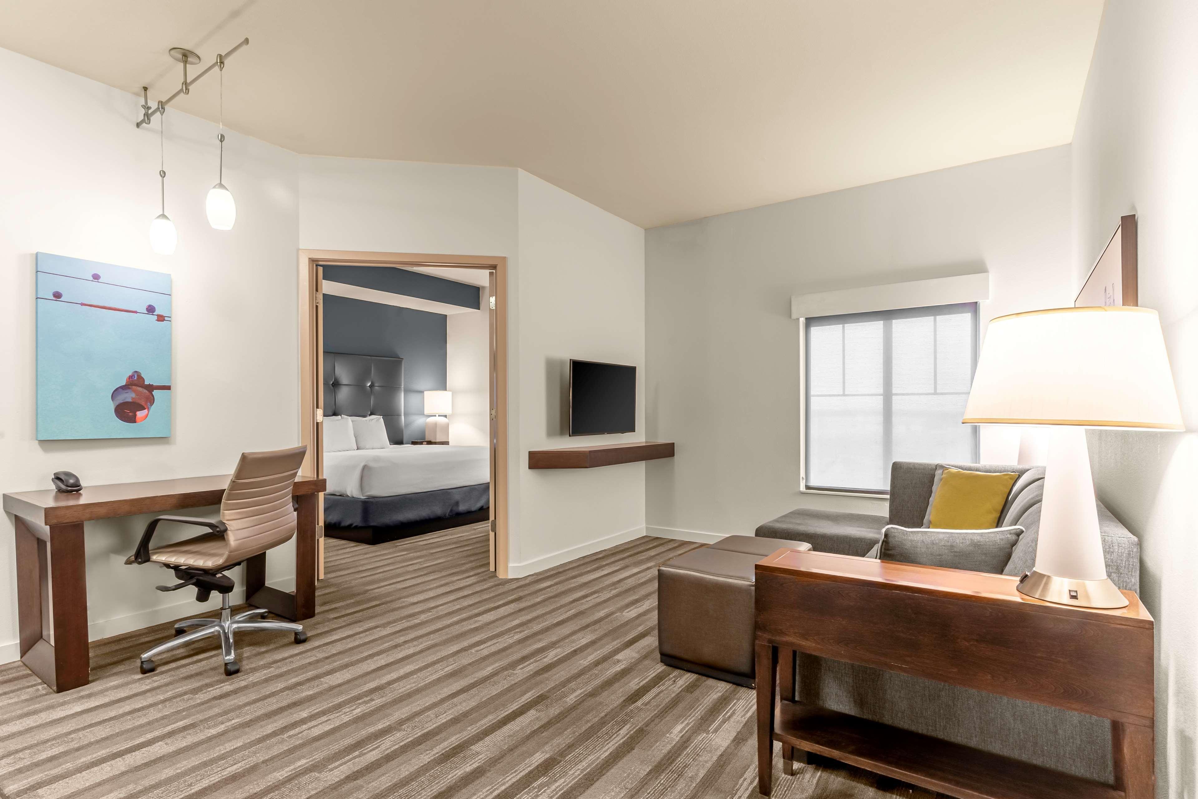 Hyatt House Richmond - 3*