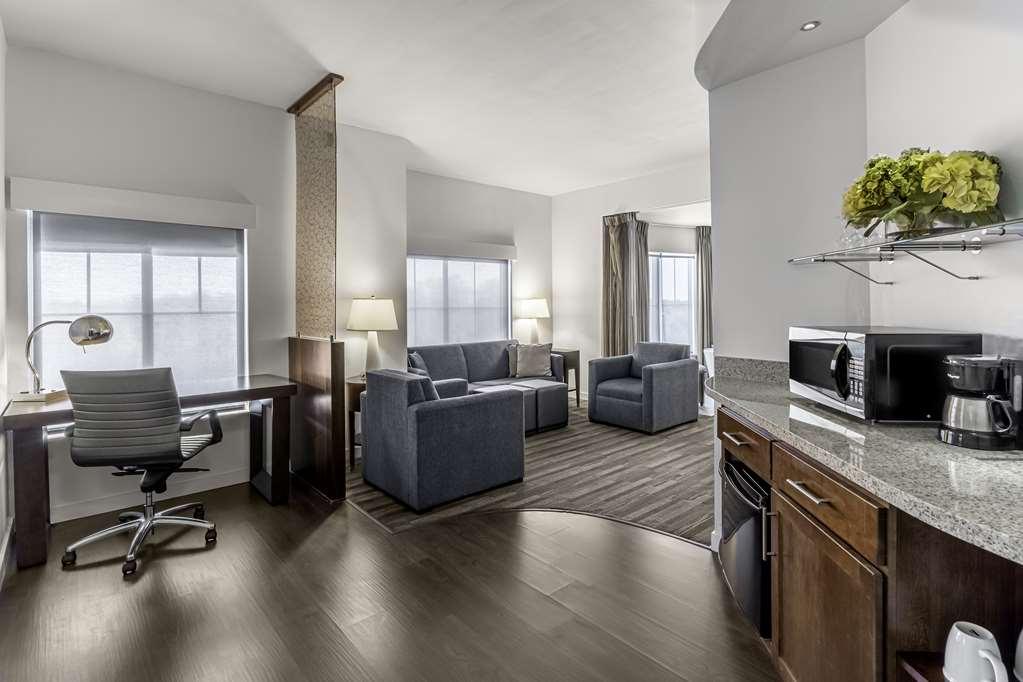 Hyatt House Richmond - 3*