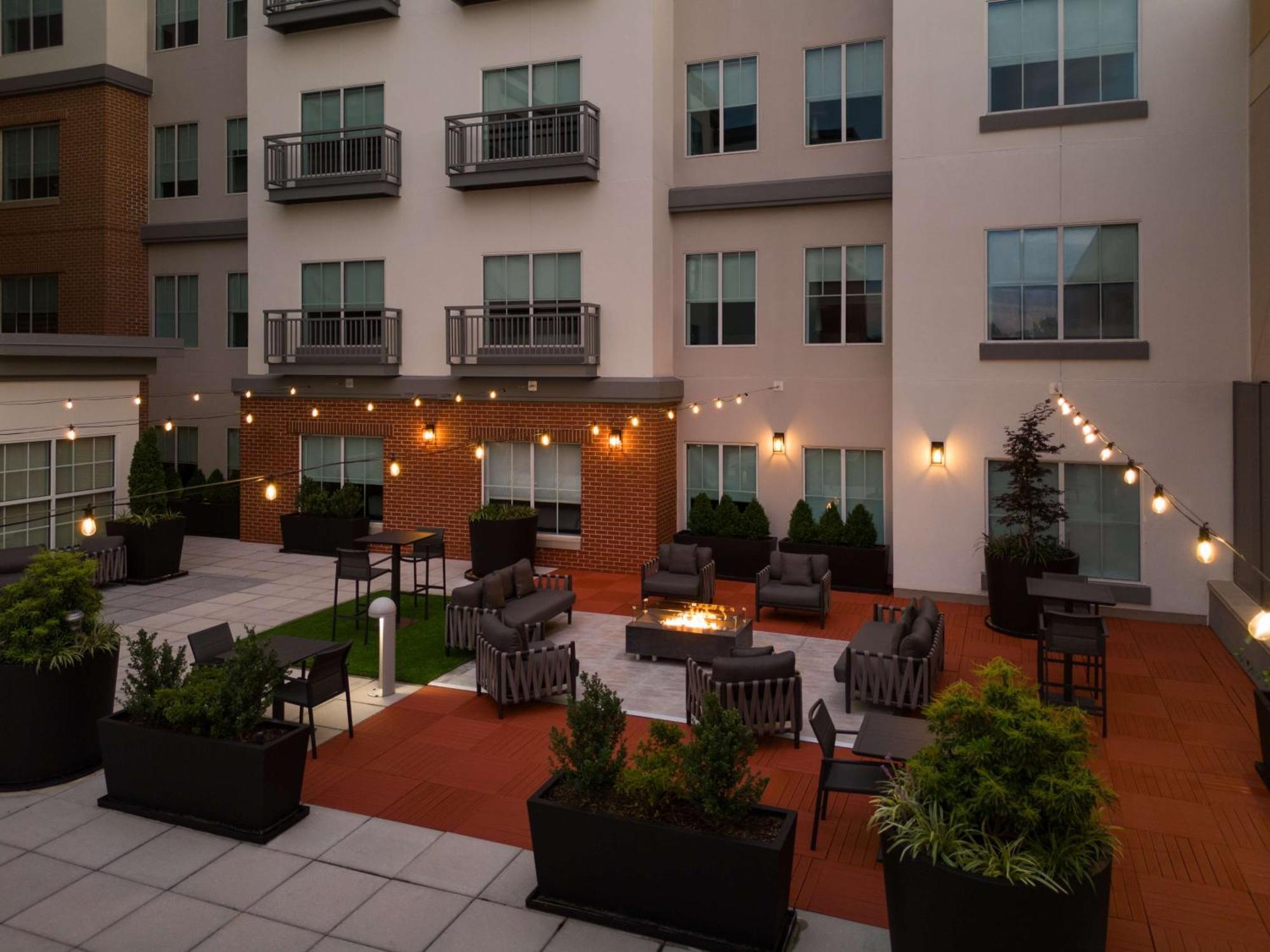 Hyatt House Richmond - Hotel 3*